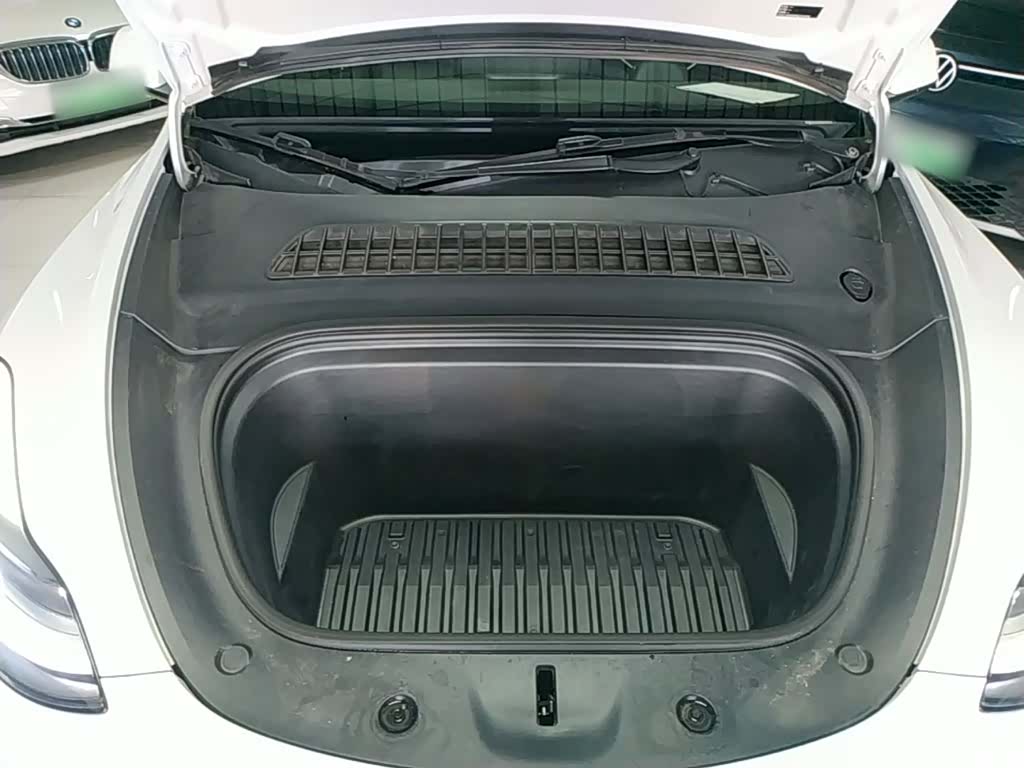 Tesla Model Y, 2022 20