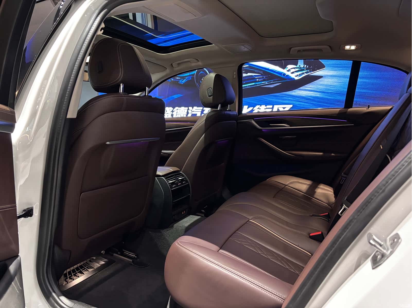 BMW 5 Series, 2020 15