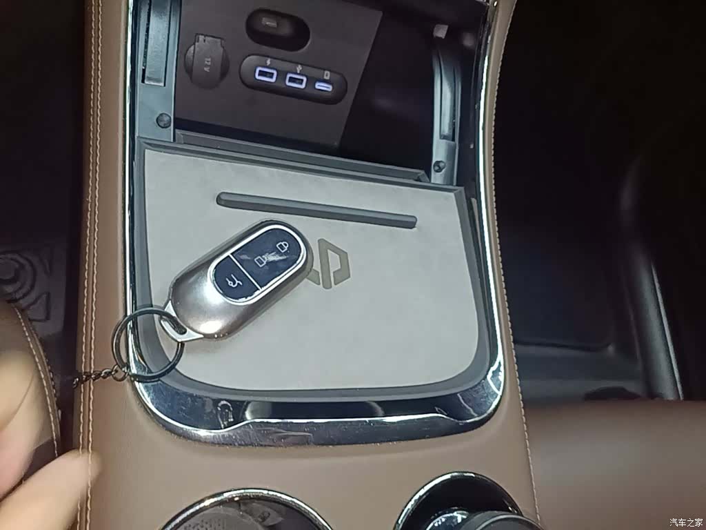 Leapmotor C11, 2023 9