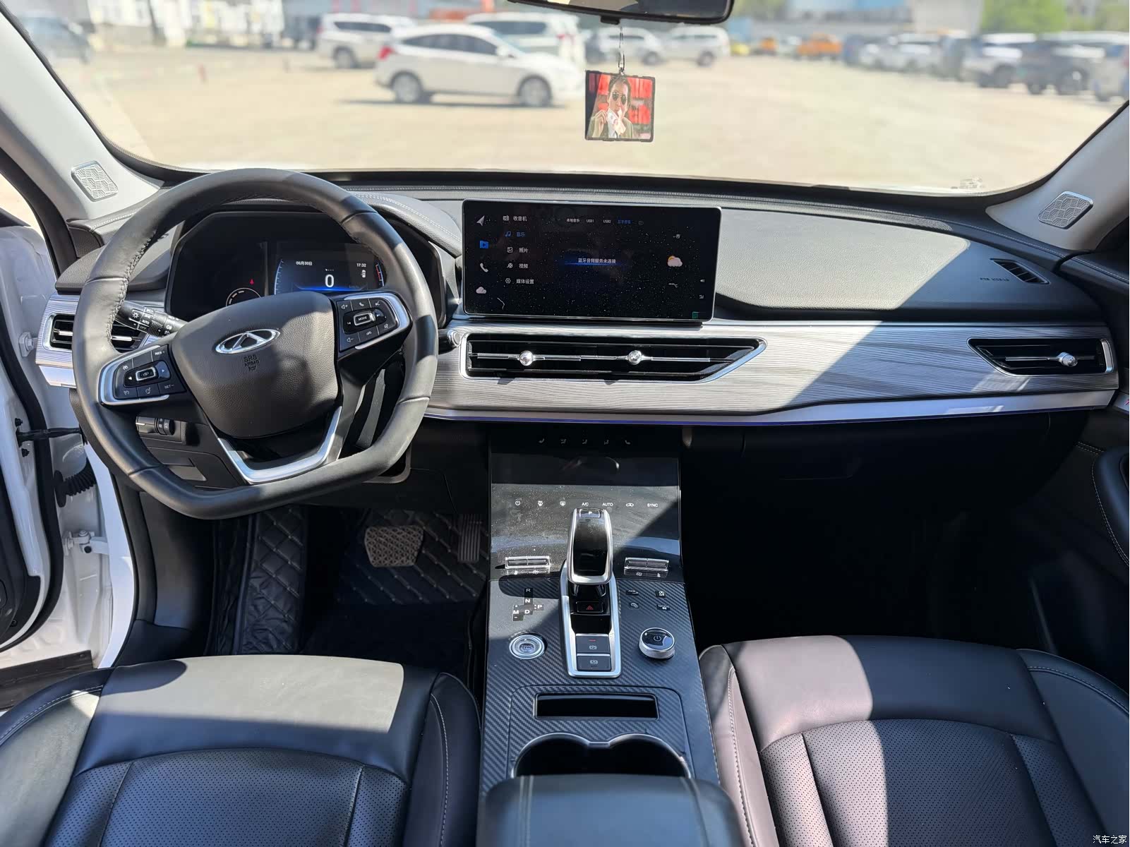 Chery Tiggo 8, 2023 все фото