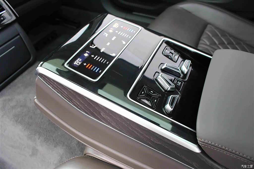 Audi A8L, 2021 9