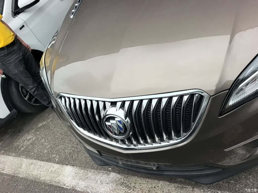 Buick Envision Plus, 2015 3