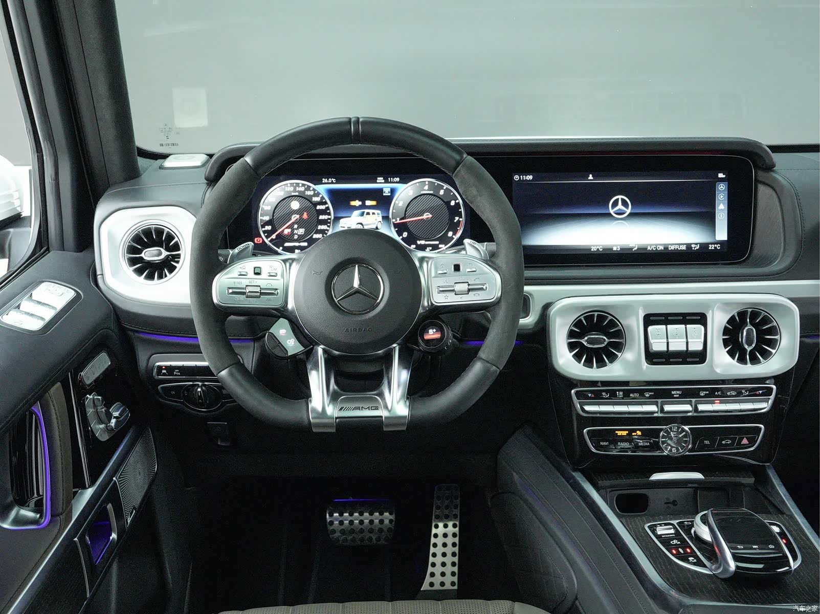 Mercedes-Benz G-Class, 2023 18