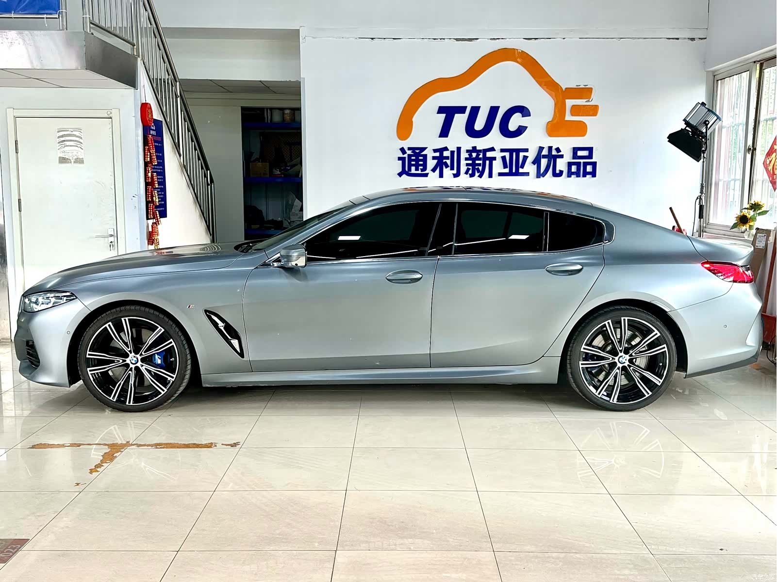 BMW 8 Series, 2023 все фото