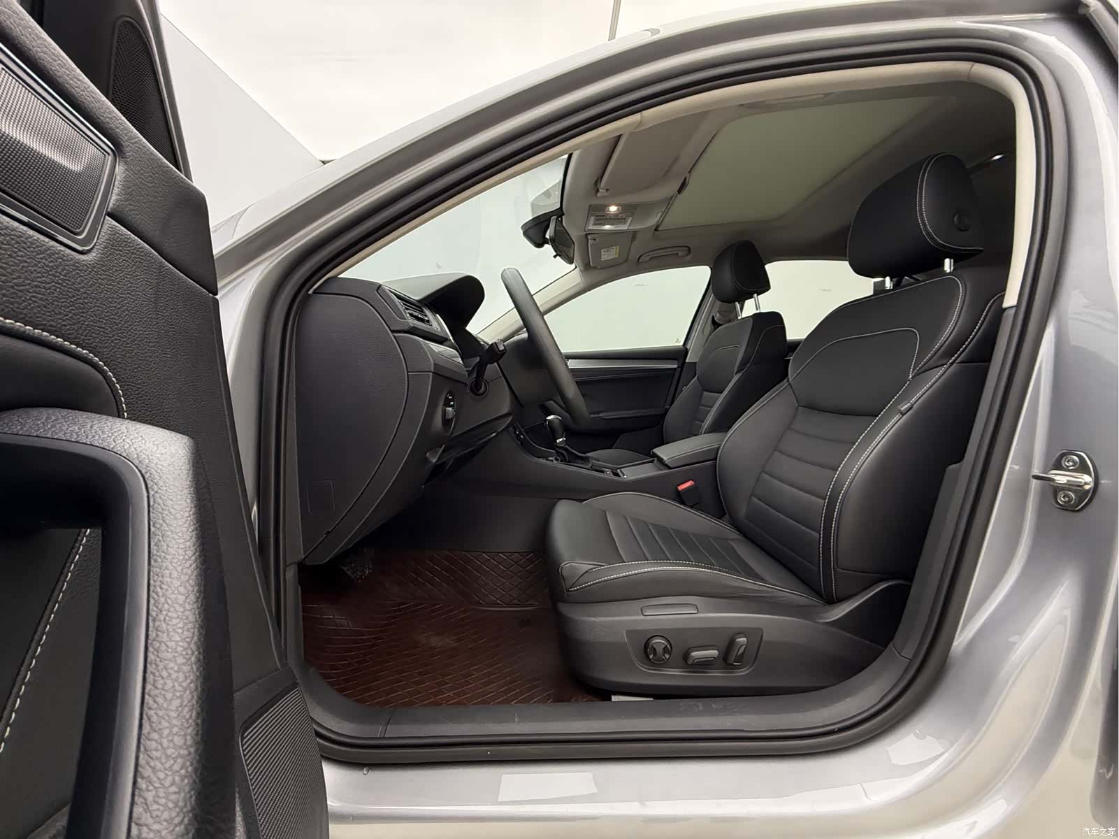 Skoda Superb, 2023 21