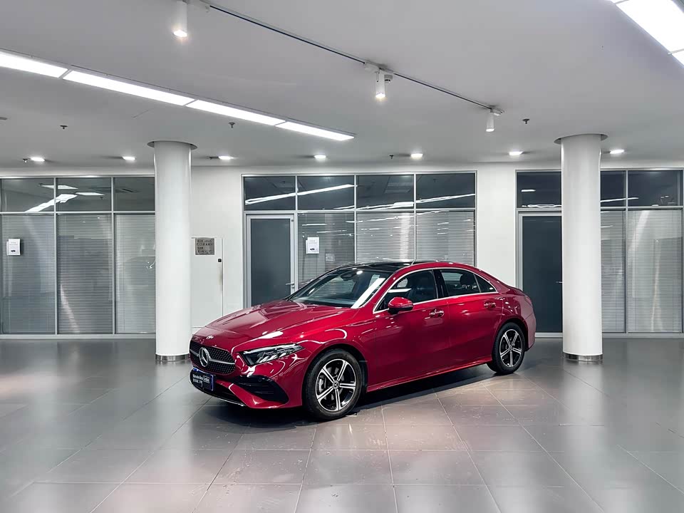 Mercedes-Benz Class A Mercedes-Benz Class A