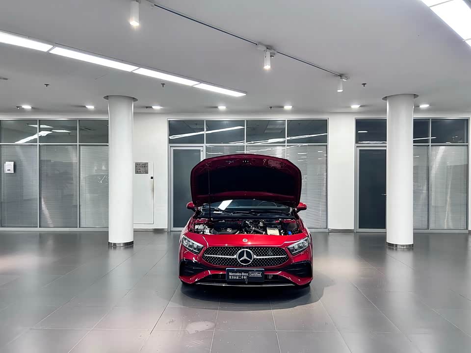 Mercedes-Benz Class A Mercedes-Benz Class A