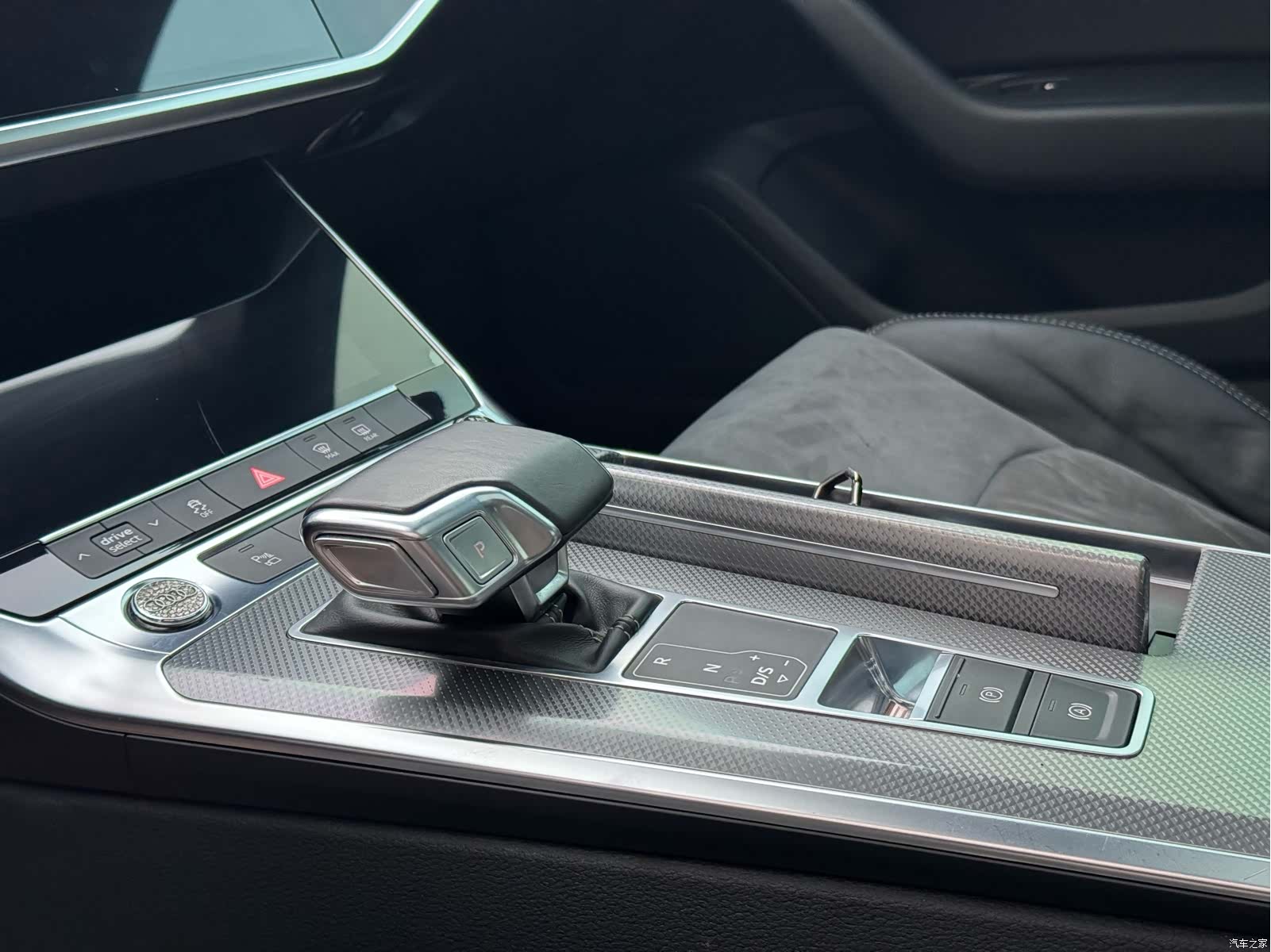 Audi A6L, 2021 14