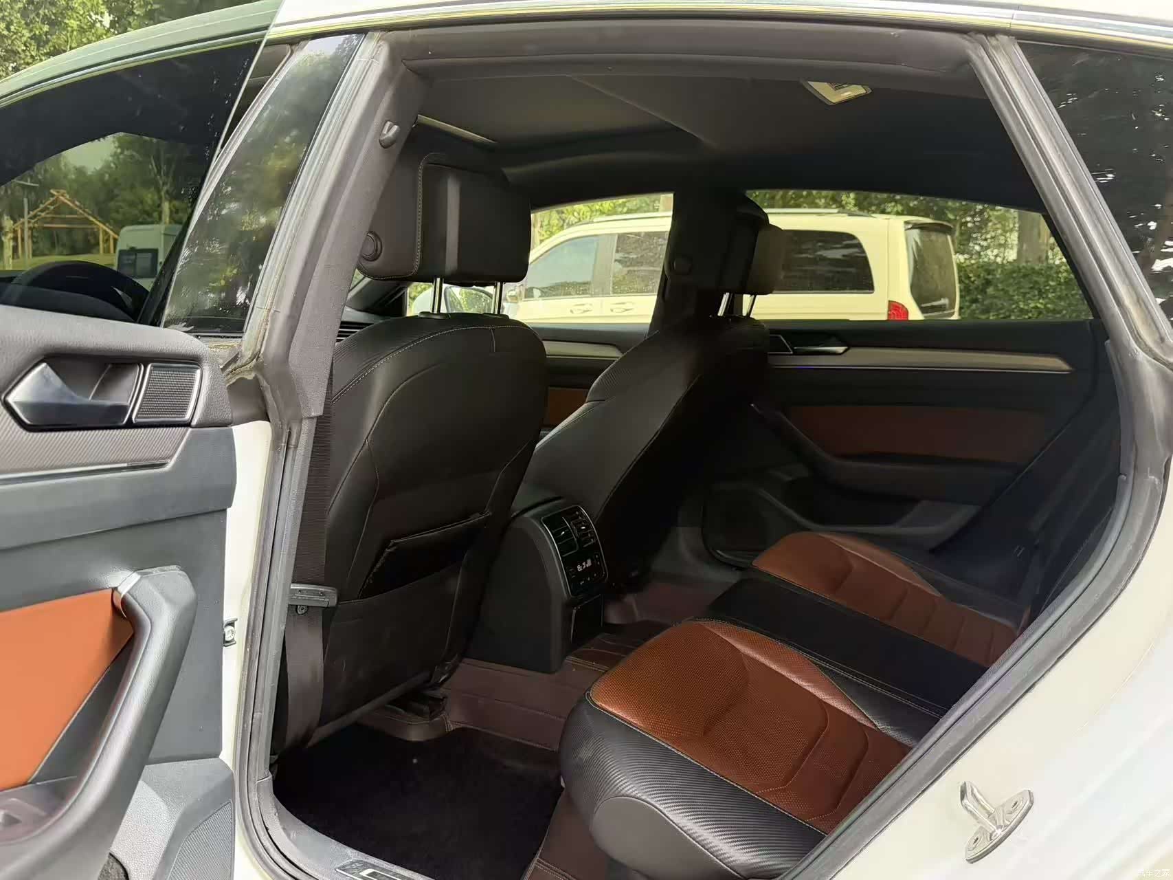 Volkswagen CC, 2019 все фото