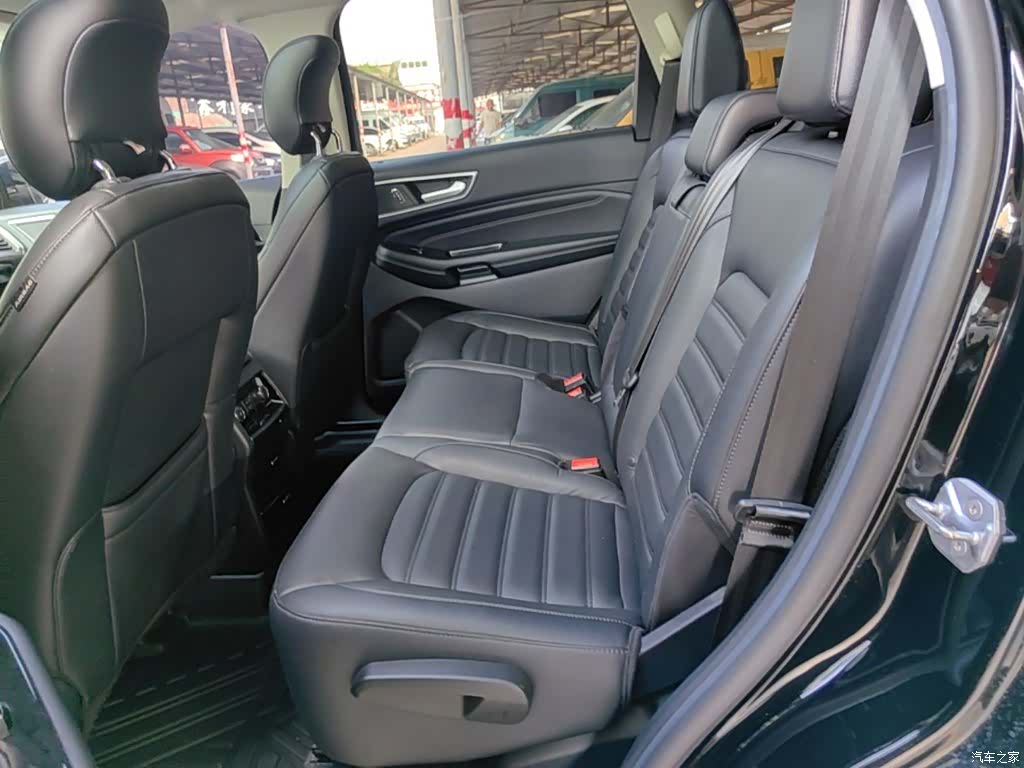 Ford Edge, 2018 17