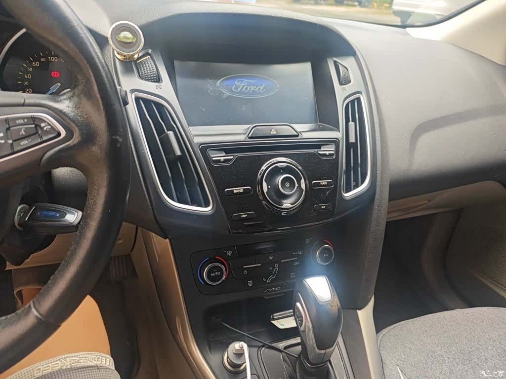 Ford Focus, 2016 6