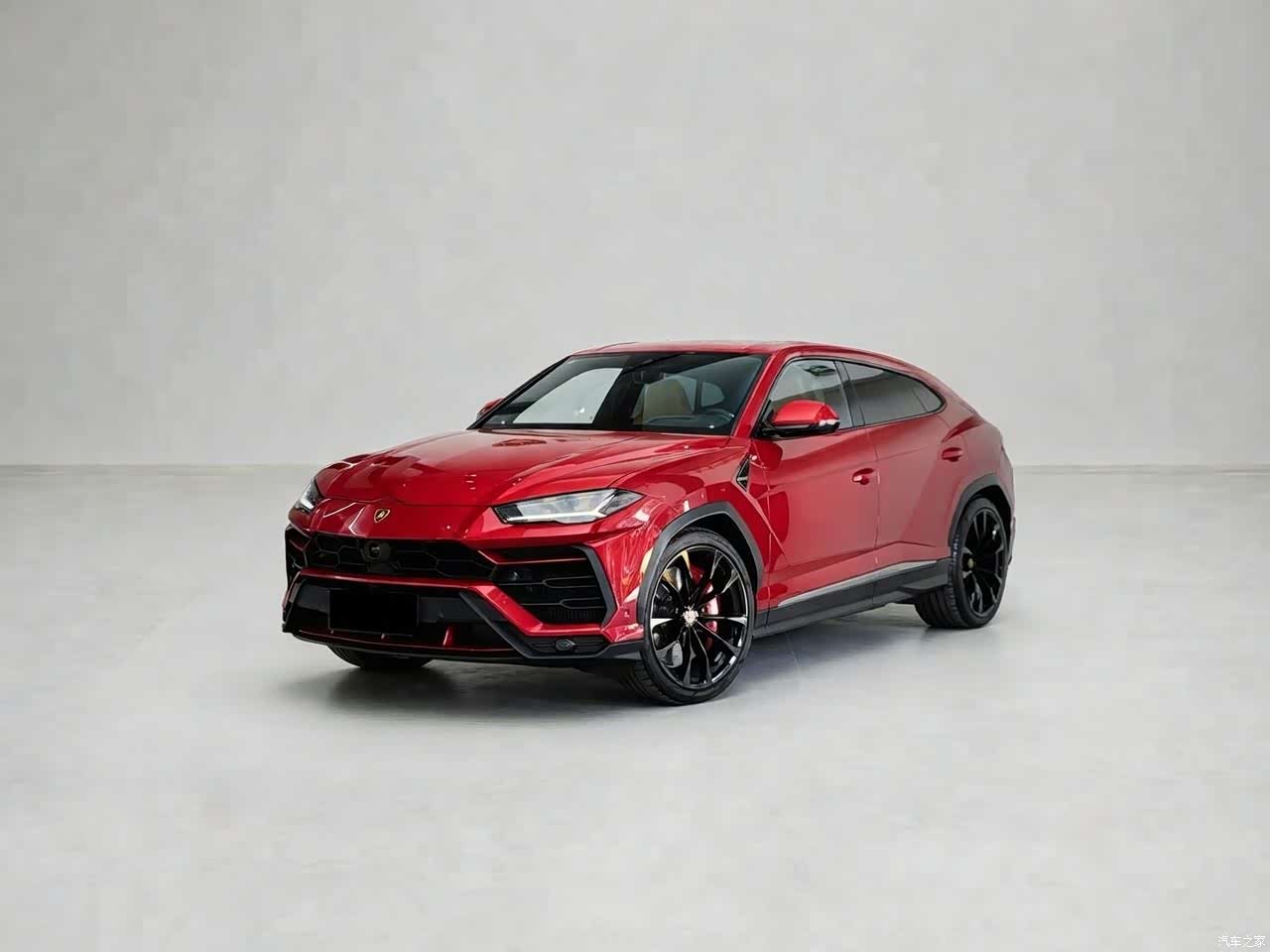 Lamborghini Urus, 2023 1