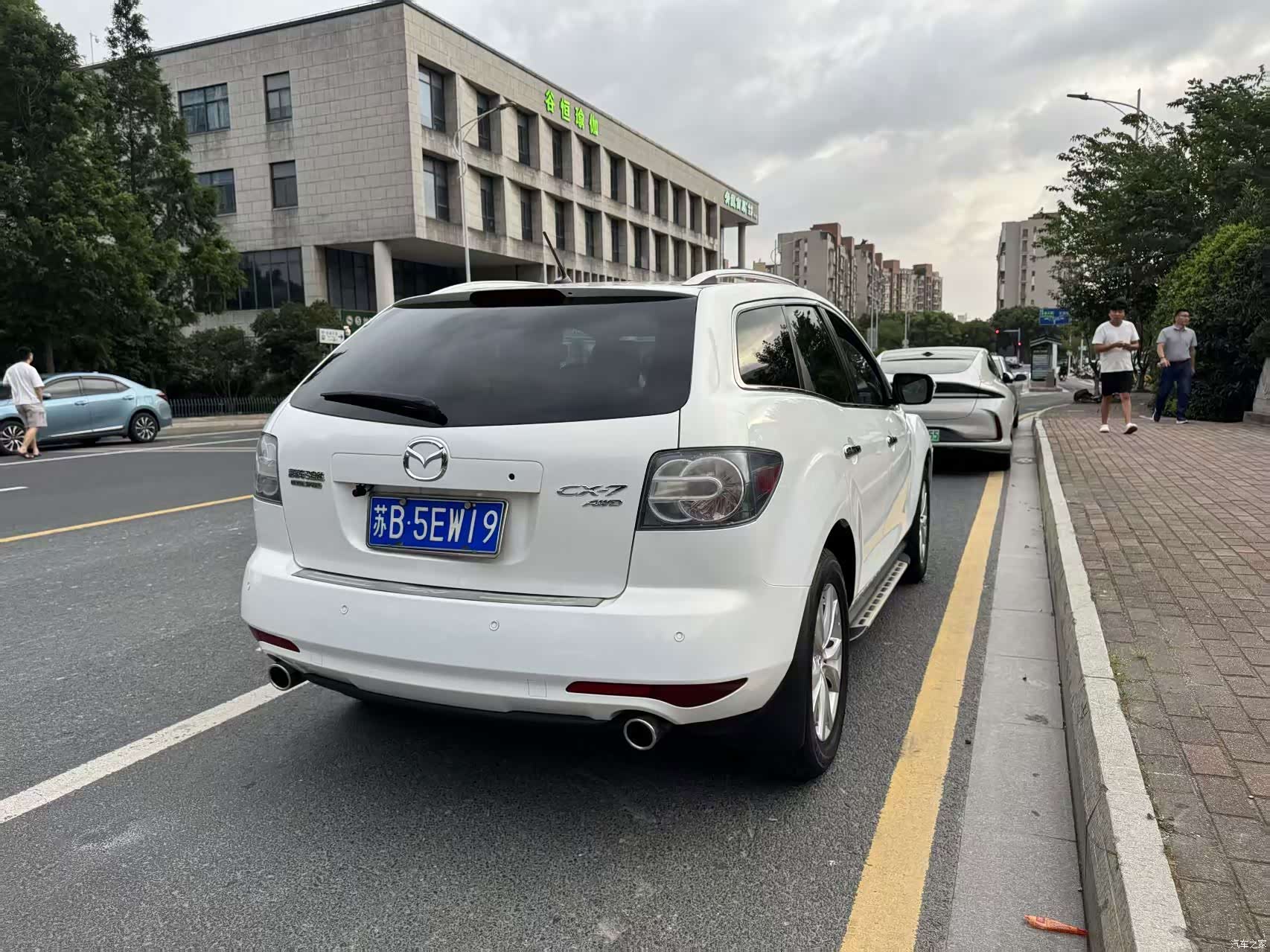 Mazda CX-7, 2014 4