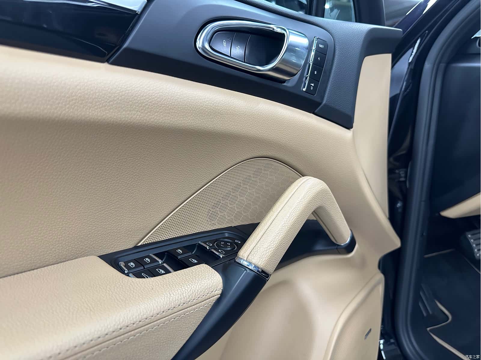 Porsche Cayenne, 2014 13