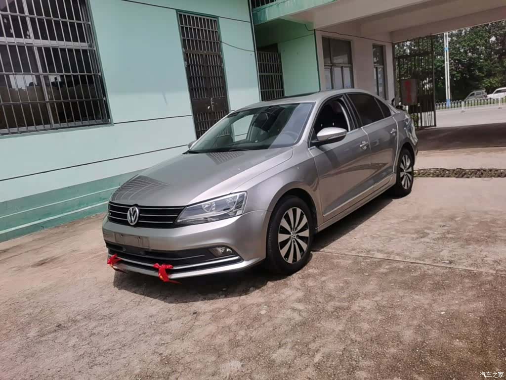 Volkswagen Sagitar, 2017 2