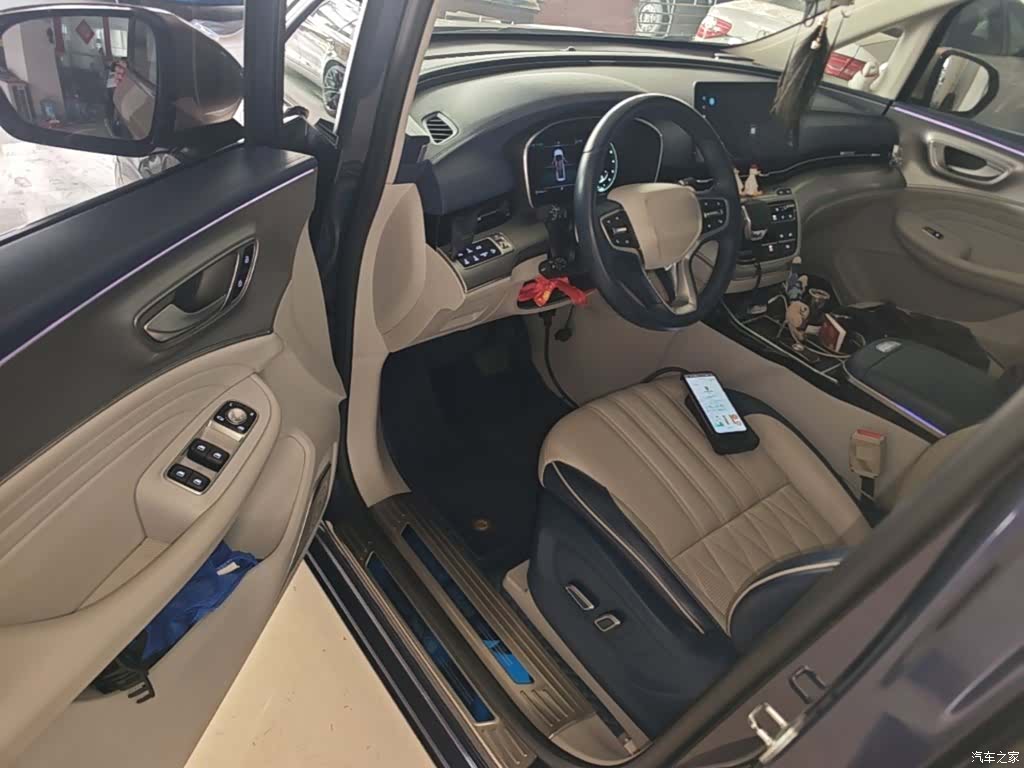 Roewe iMAX8, 2021 16