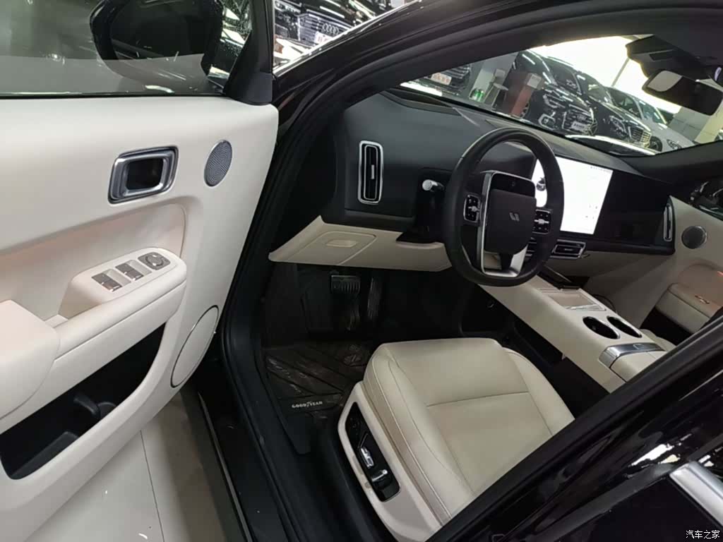 Li Auto L8, 2025 16