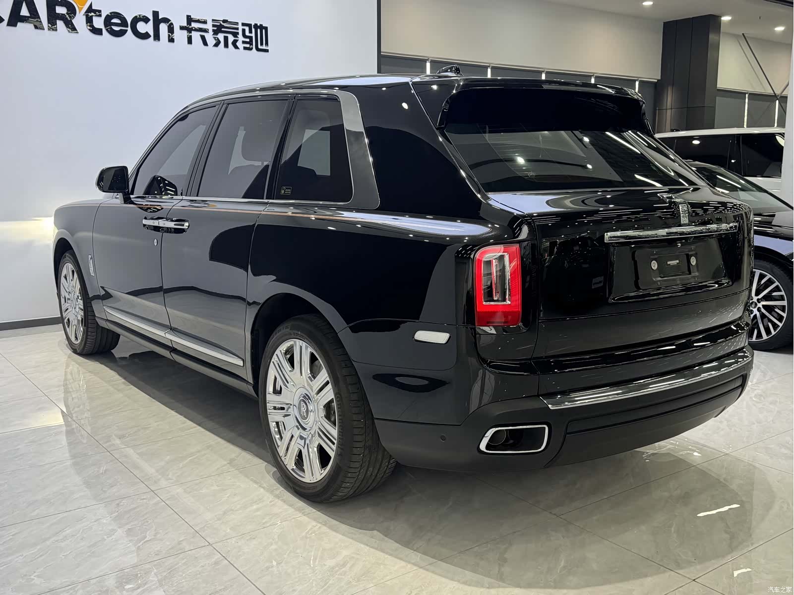 Rolls-Royce Cullinan, 2021 все фото