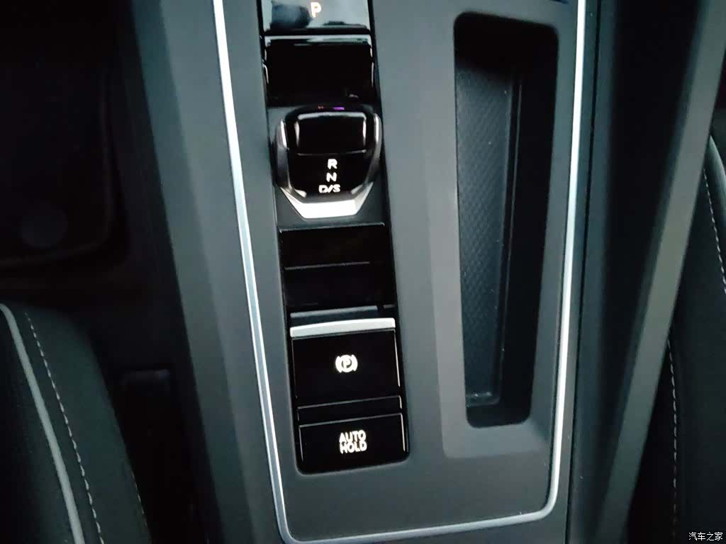 Volkswagen Golf, 2023 7