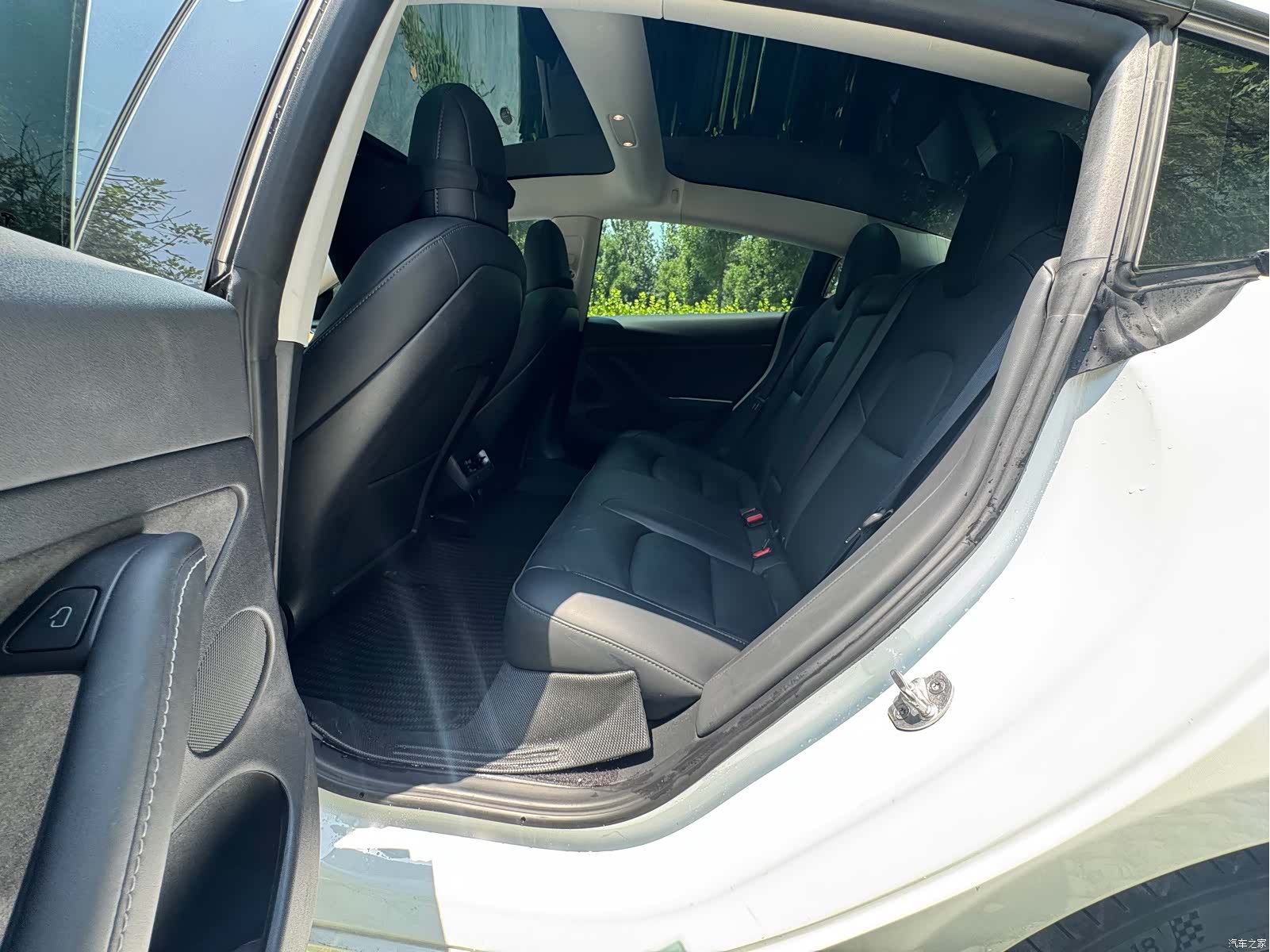 Tesla Model 3, 2022 9