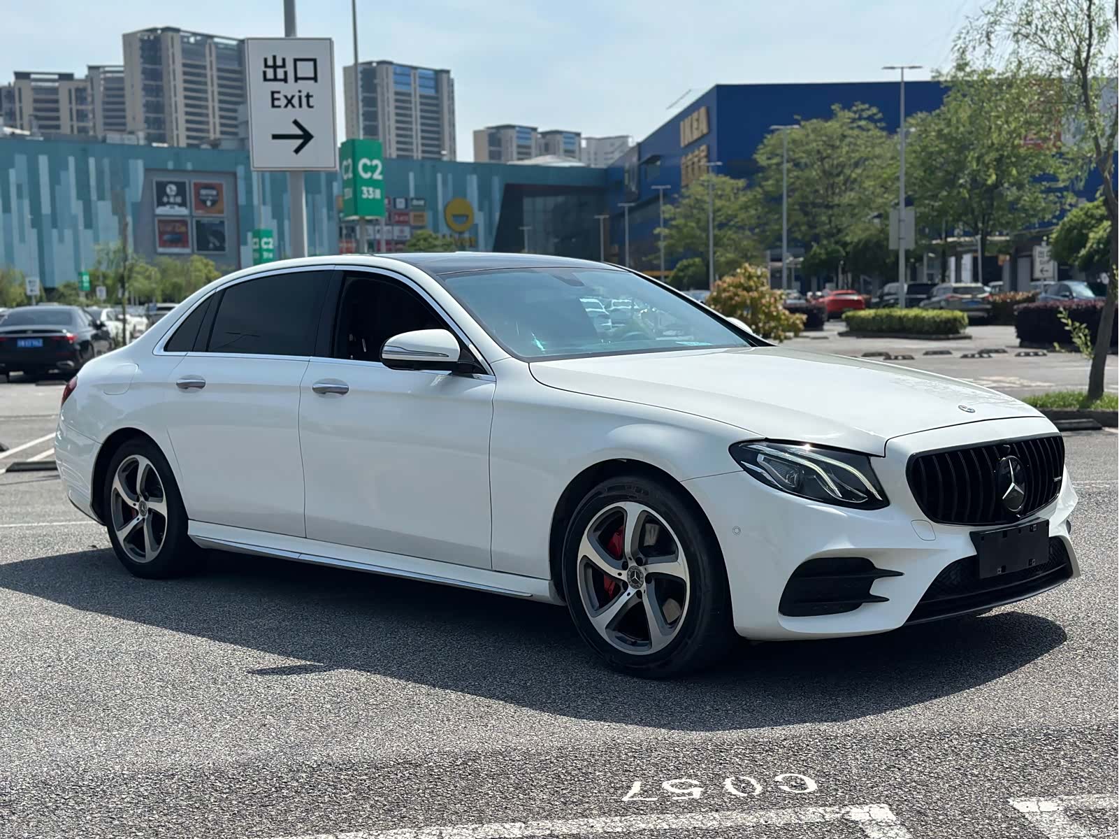 Mercedes-Benz E-Class, 2018 3