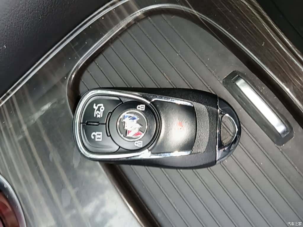 Buick Envision Plus, 2019 9