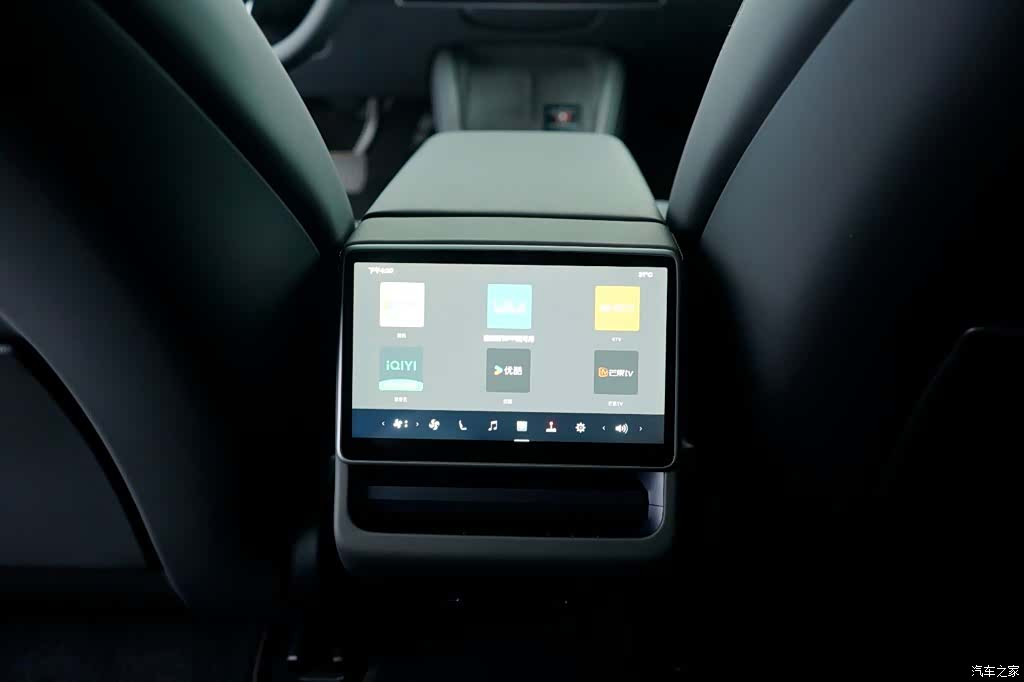 Tesla Model 3, 2025 20