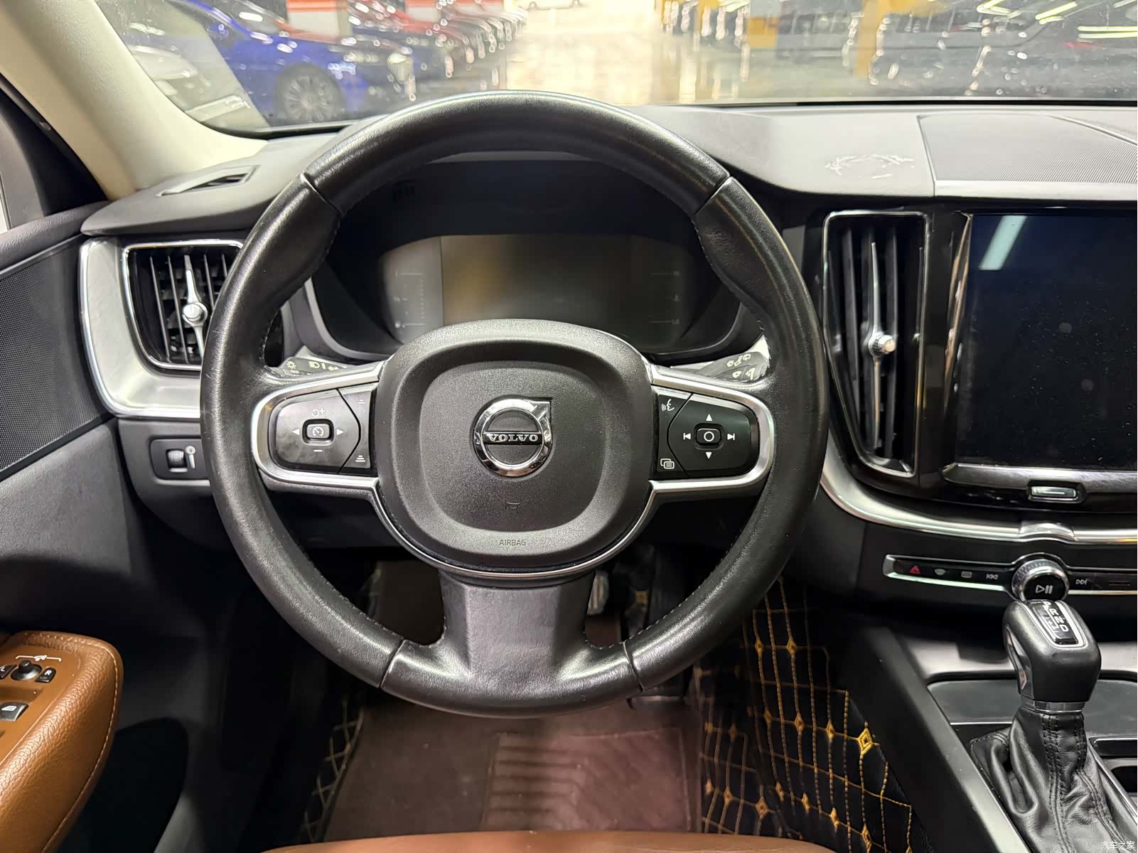 Volvo XC60, 2019 13