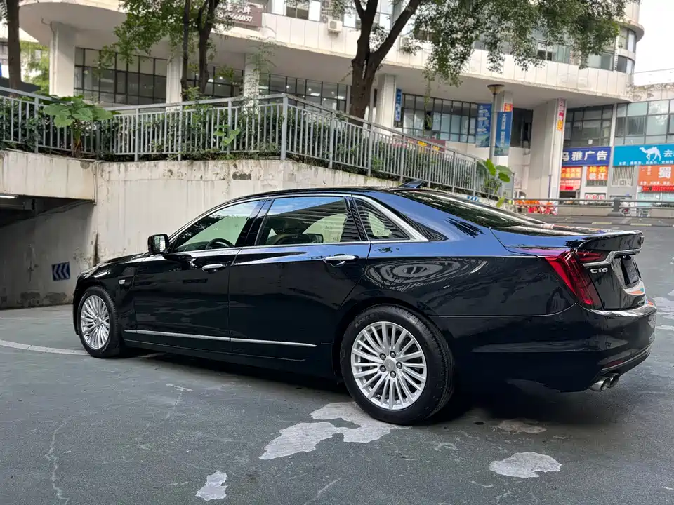 Cadillac CT6