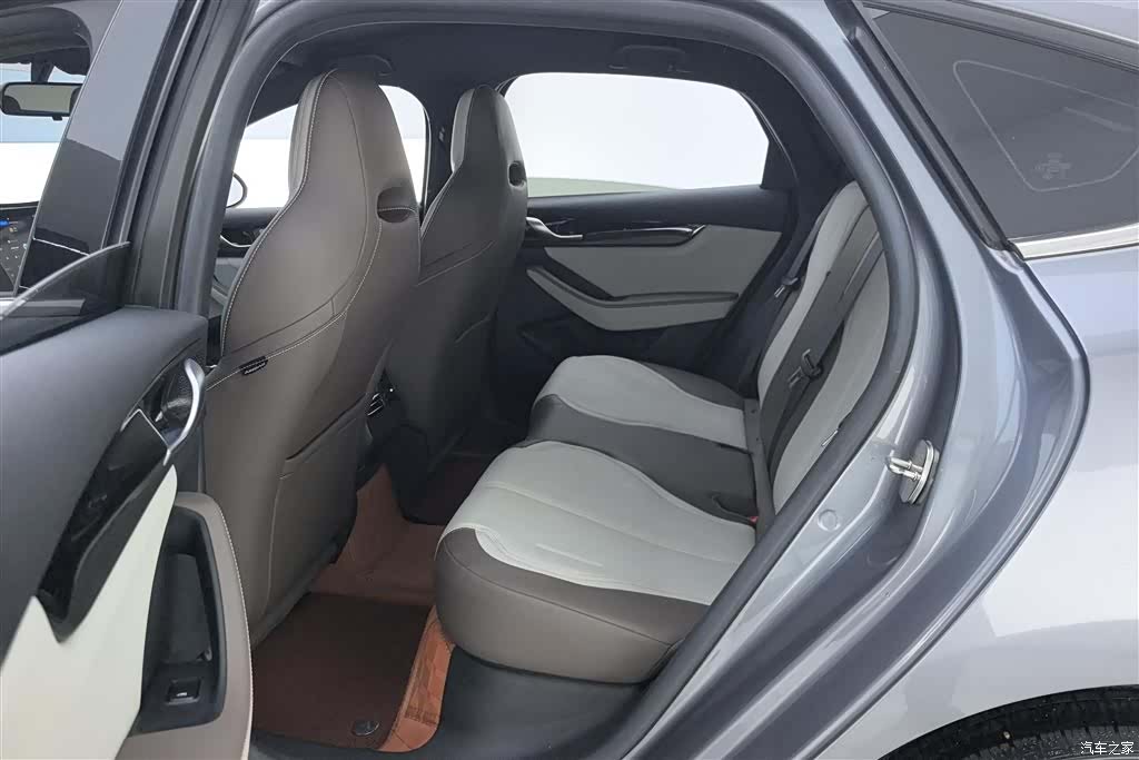 BYD Qin, 2024 11