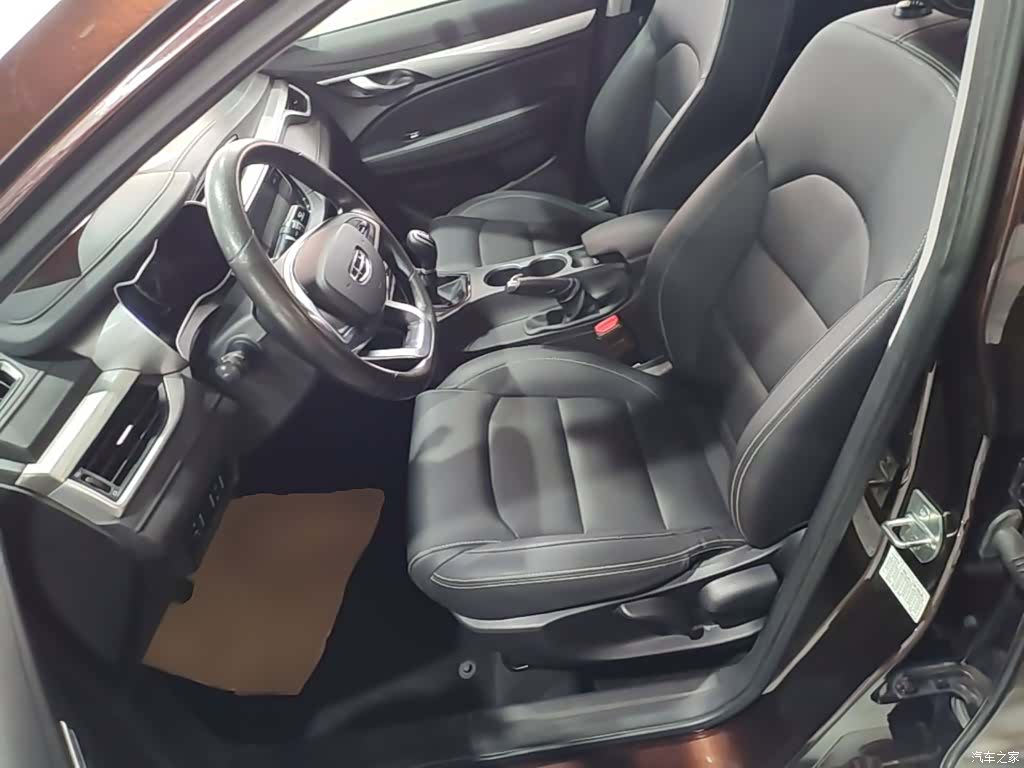 Geely Emgrand, 2021 15