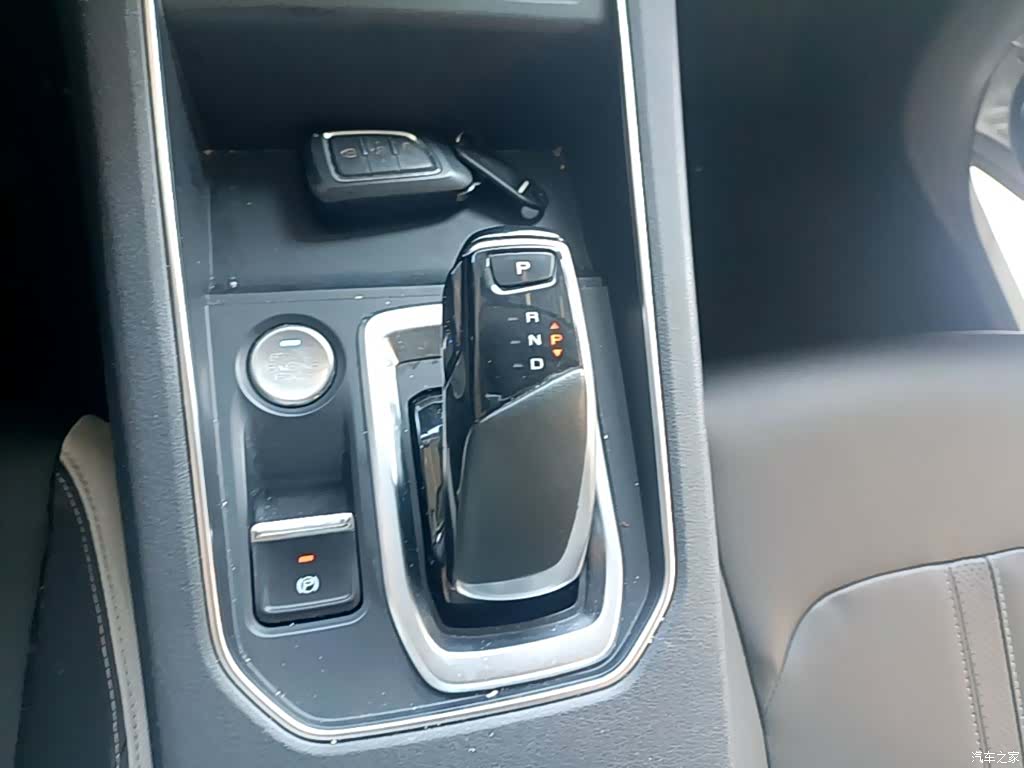 DongFeng E70, 2022 10