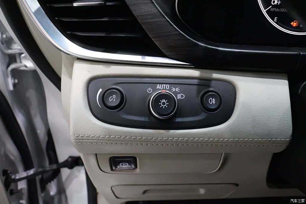 Buick GL8, 2021 24