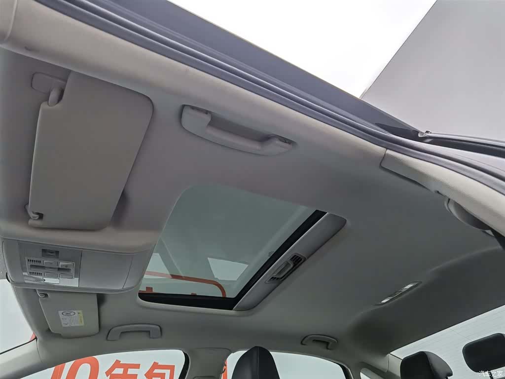Volkswagen Passat, 2023 14