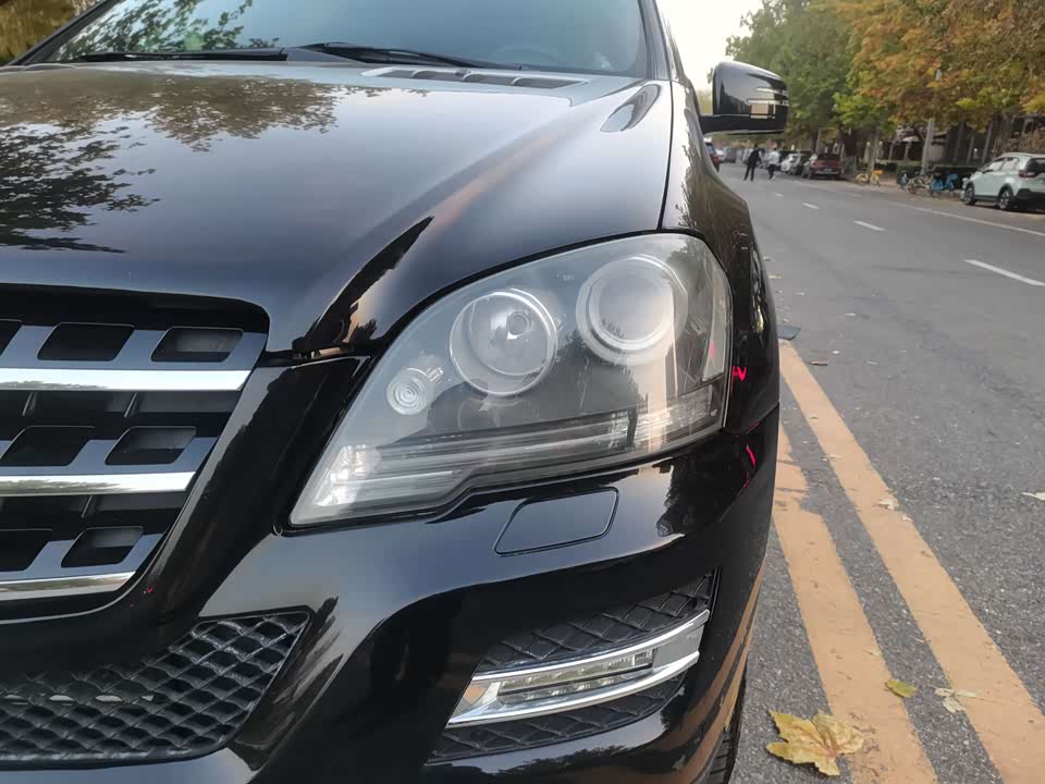 Mercedes-Benz M class