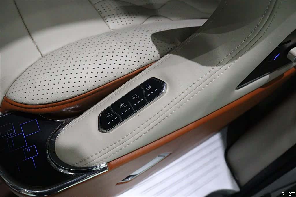 Buick GL8, 2021 11