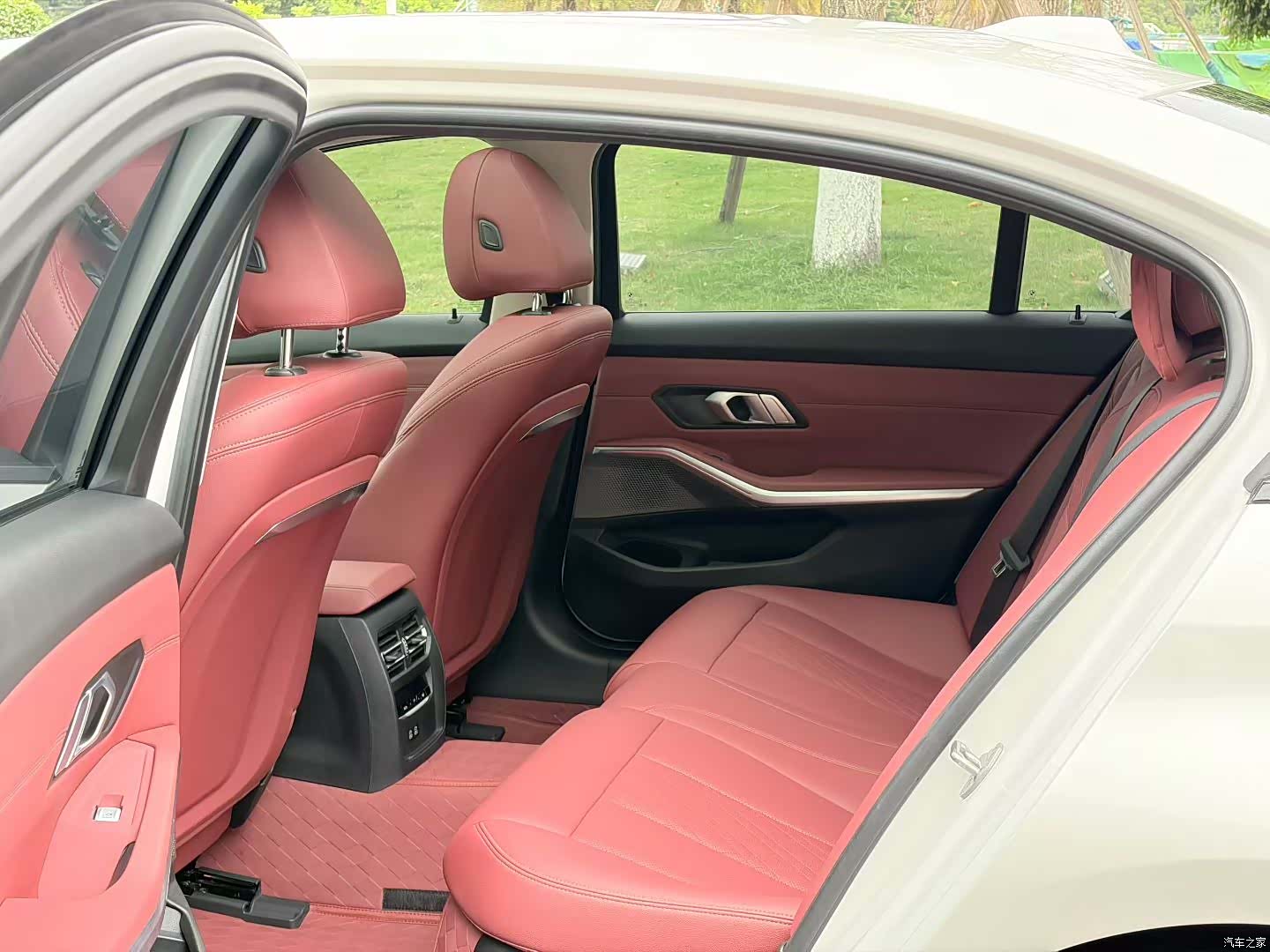 BMW i3, 2024 все фото