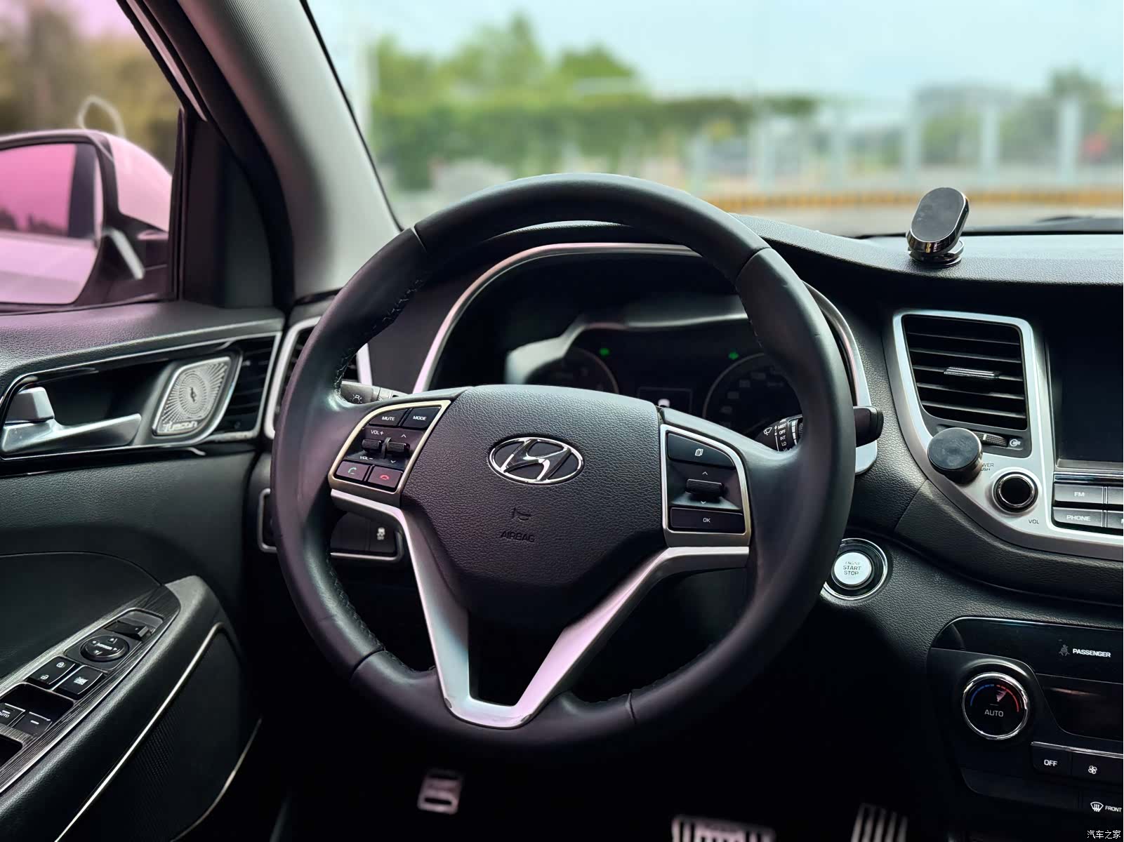 Hyundai Tucson, 2016 11