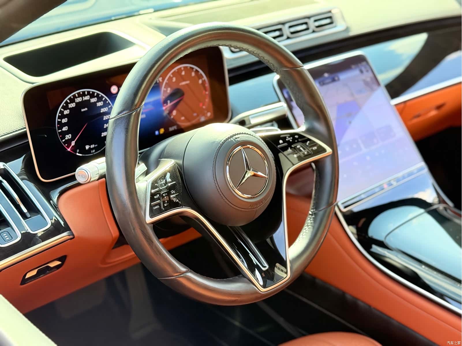 Mercedes-Benz S-Class, 2024 13