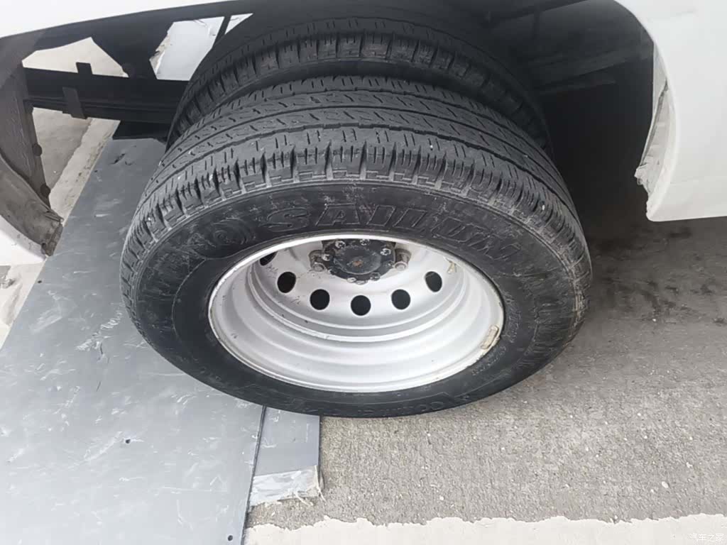 Iveco V40, 2024 23