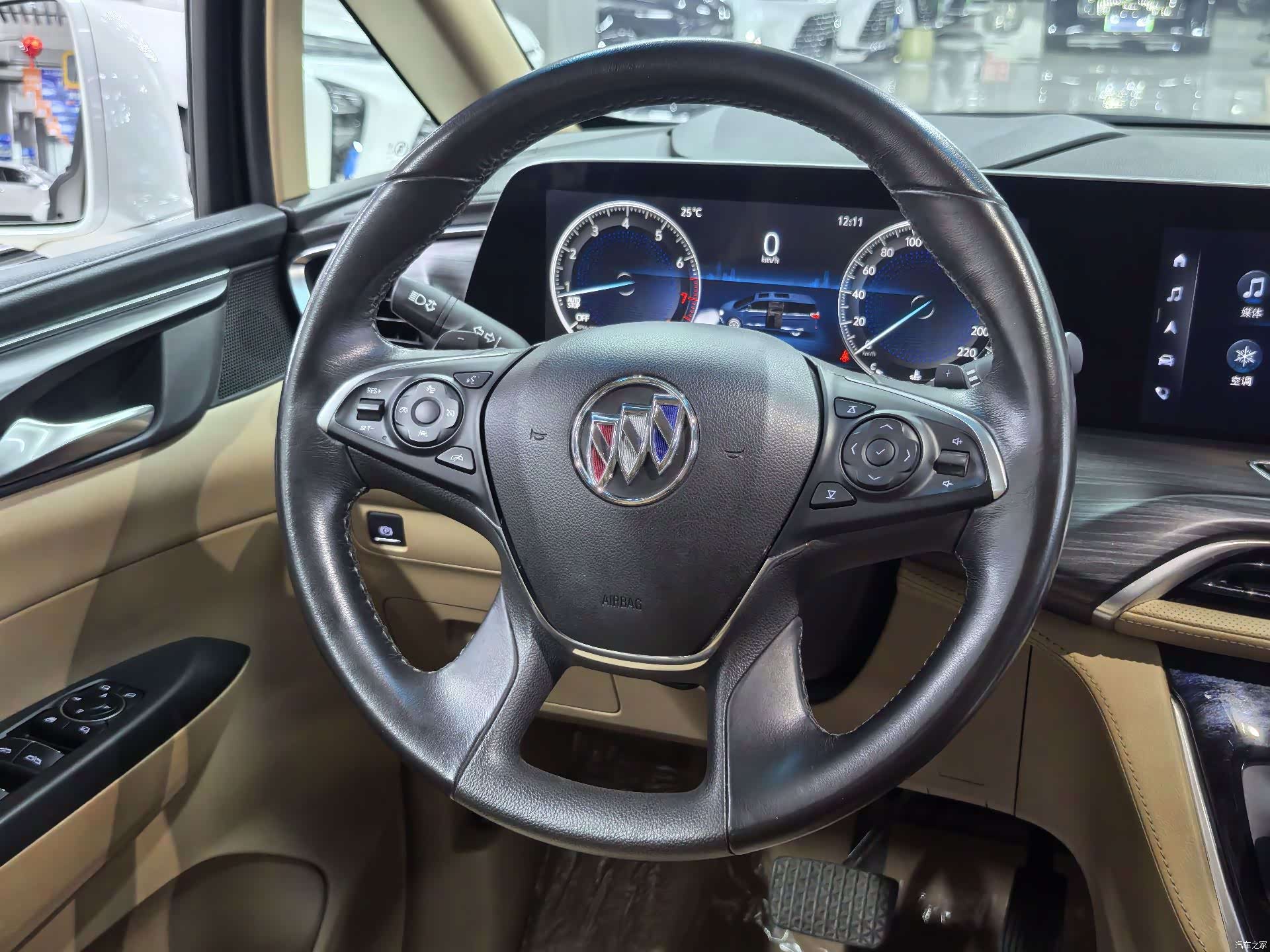 Buick GL8, 2020 13