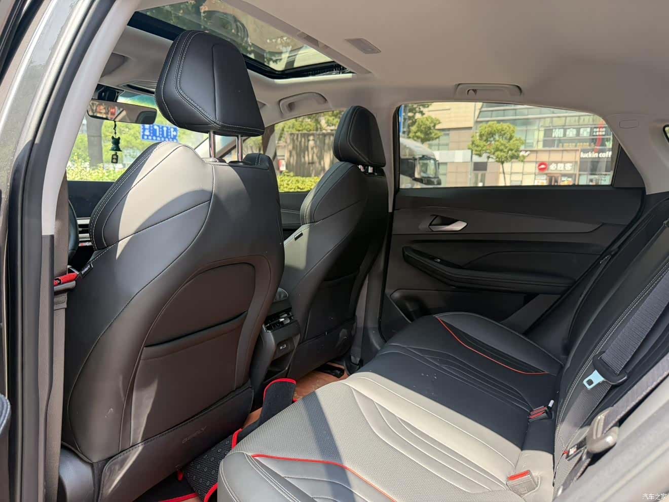 Geely Binray, 2025 16