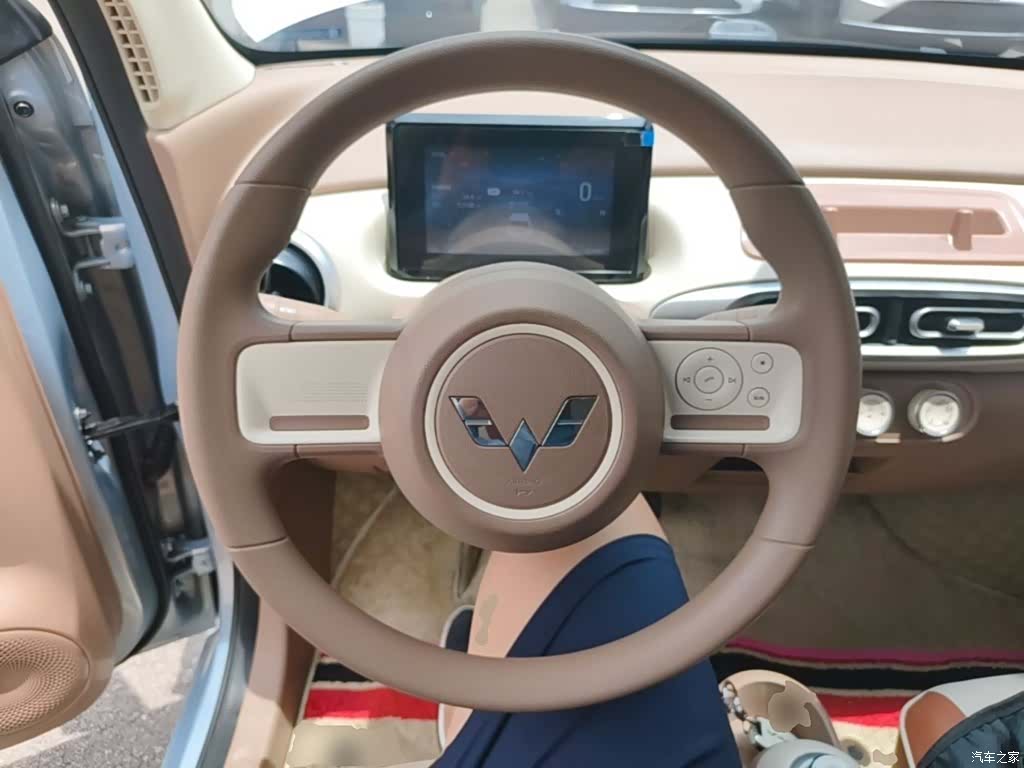 Wuling MINIEV, 2025 11