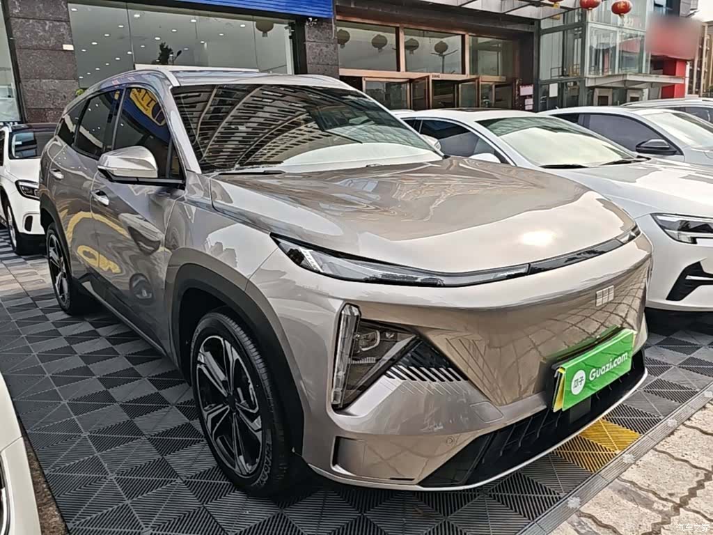 Geely Galaxy L7, 2024 4