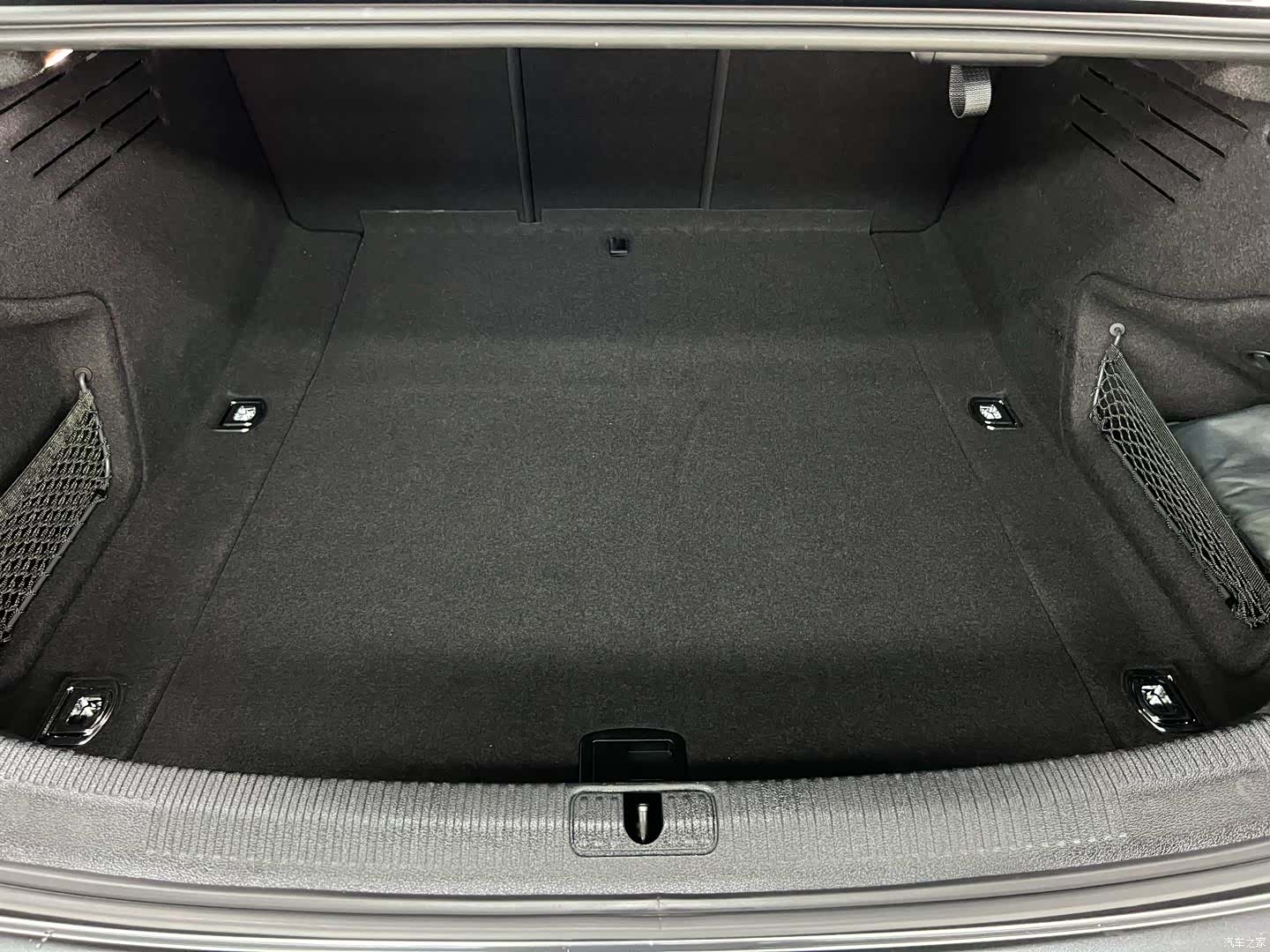 Audi A4L, 2023 26