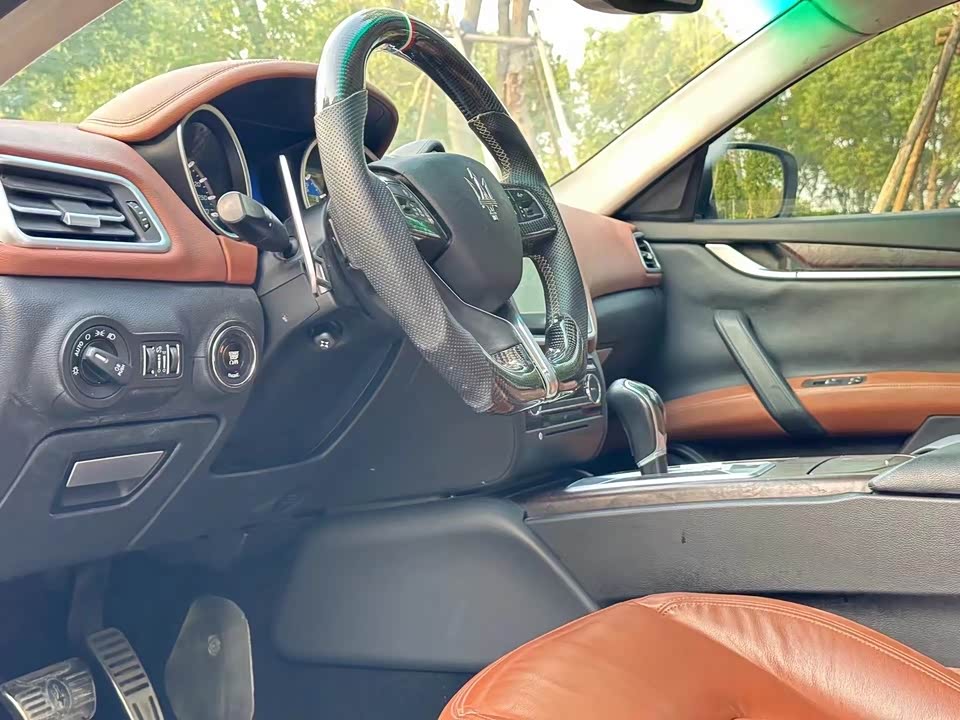 Maserati Ghibli Maserati Ghibli