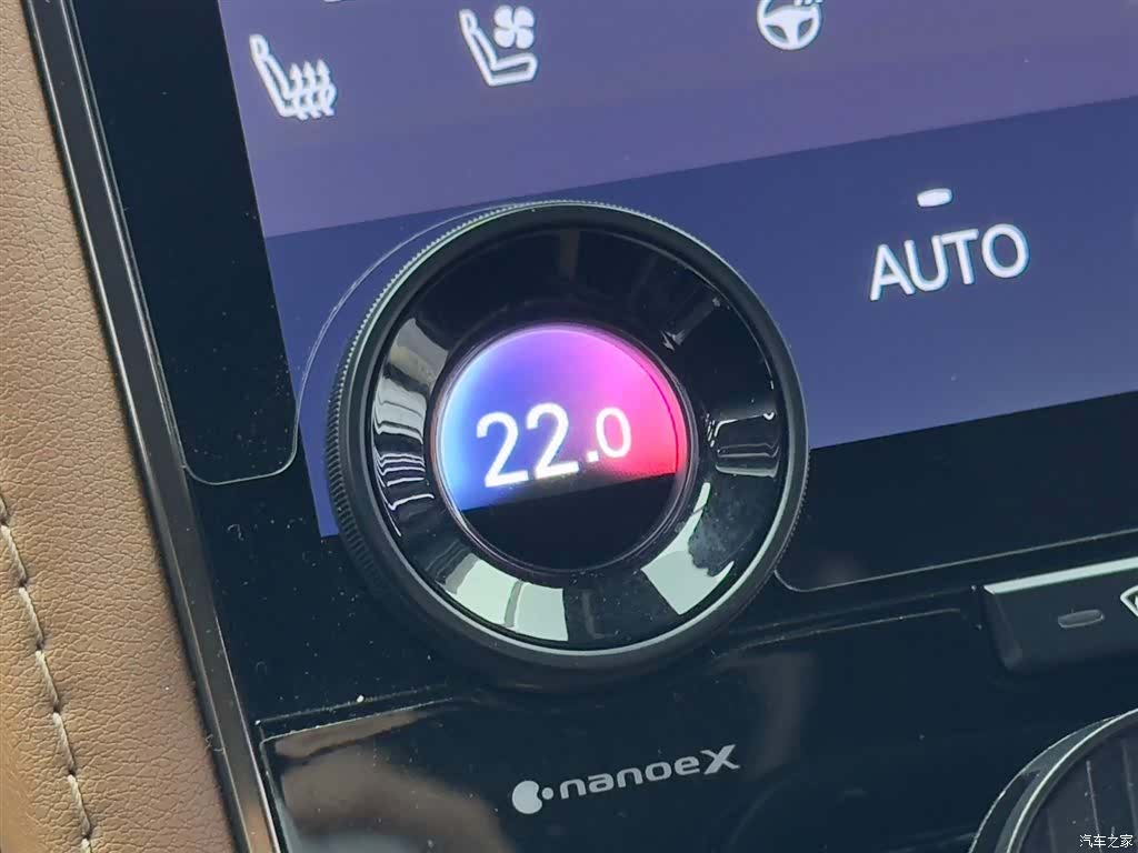 Toyota Alphard, 2023 18