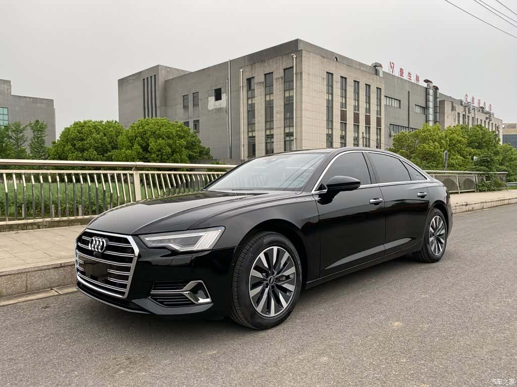 Audi A6L, 2022 1