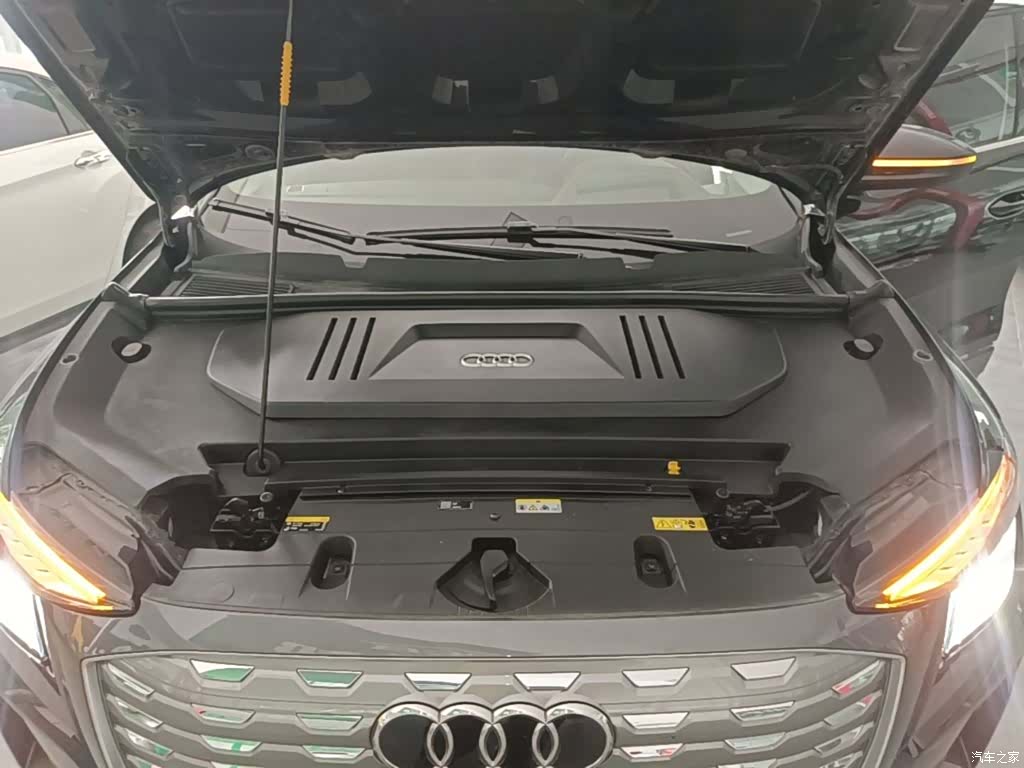 Audi Q5 e-tron, 2024 20