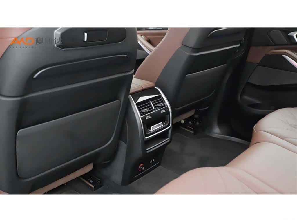 BMW X7, 2024 9